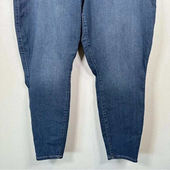Torrid Womens Size 24T Super Stretch Jeggings WomensShort High Rise Jeans Denim - Picture 8 of 16